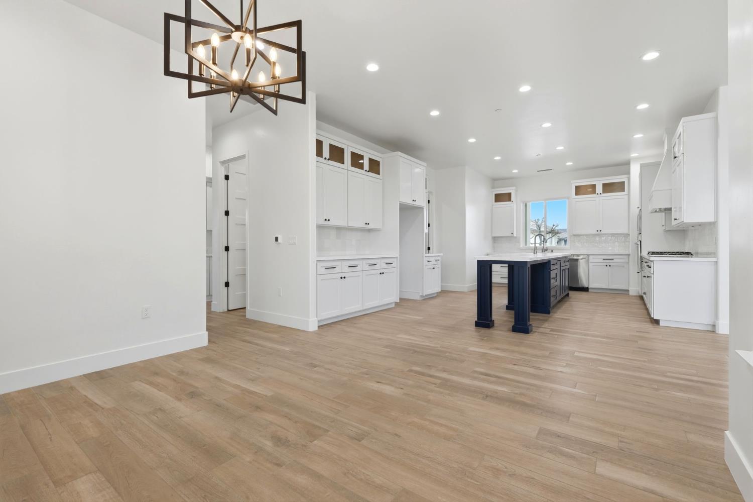 603 East Capistrano Street Hanford, CA 93230 - Photo 21 of 52