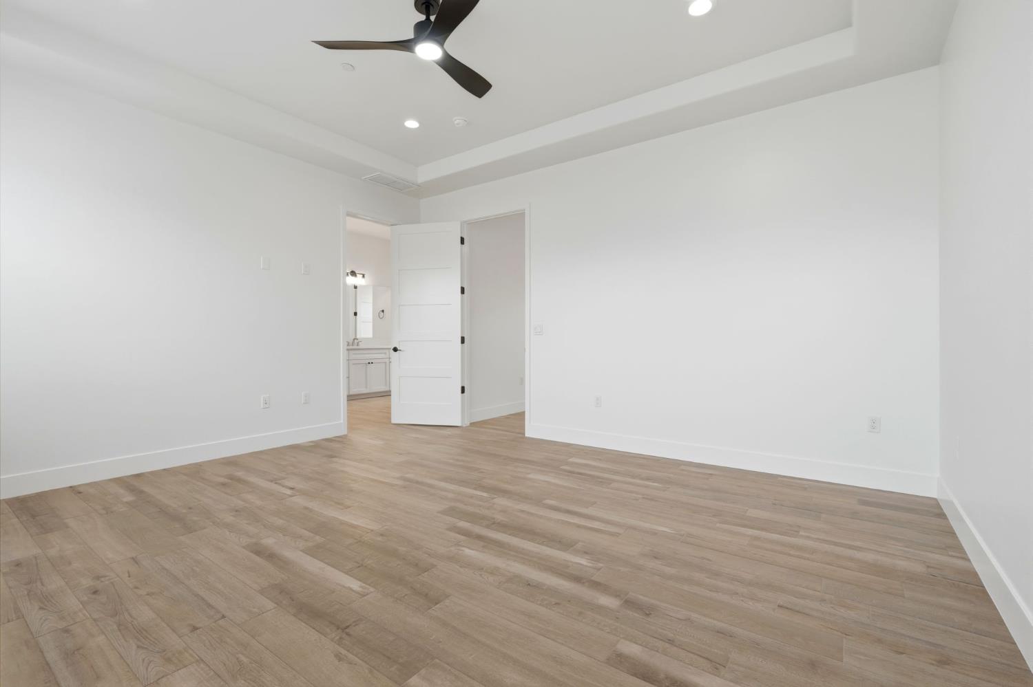 603 East Capistrano Street Hanford, CA 93230 - Photo 38 of 52