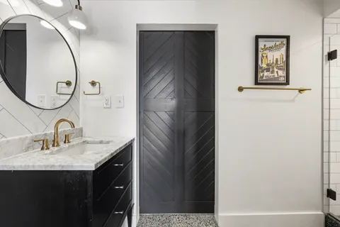 $434,900 | 700 Church Street, Unit 802, Nashville, TN 37203