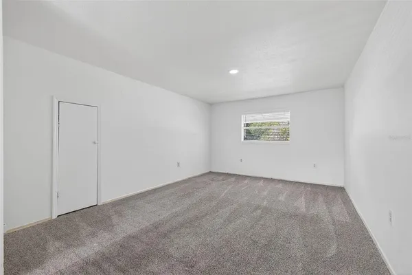 $469,000 | 902 2 Houses Lane, Seffner, FL 33584