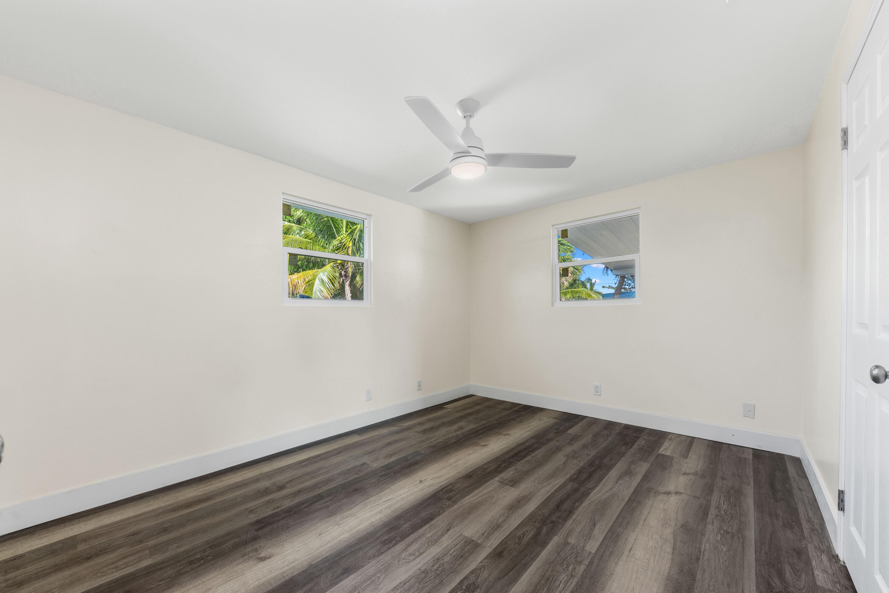 2136 Southeast Alhambra Street Stuart, FL 34994 - Photo 10 of 14 Interior
