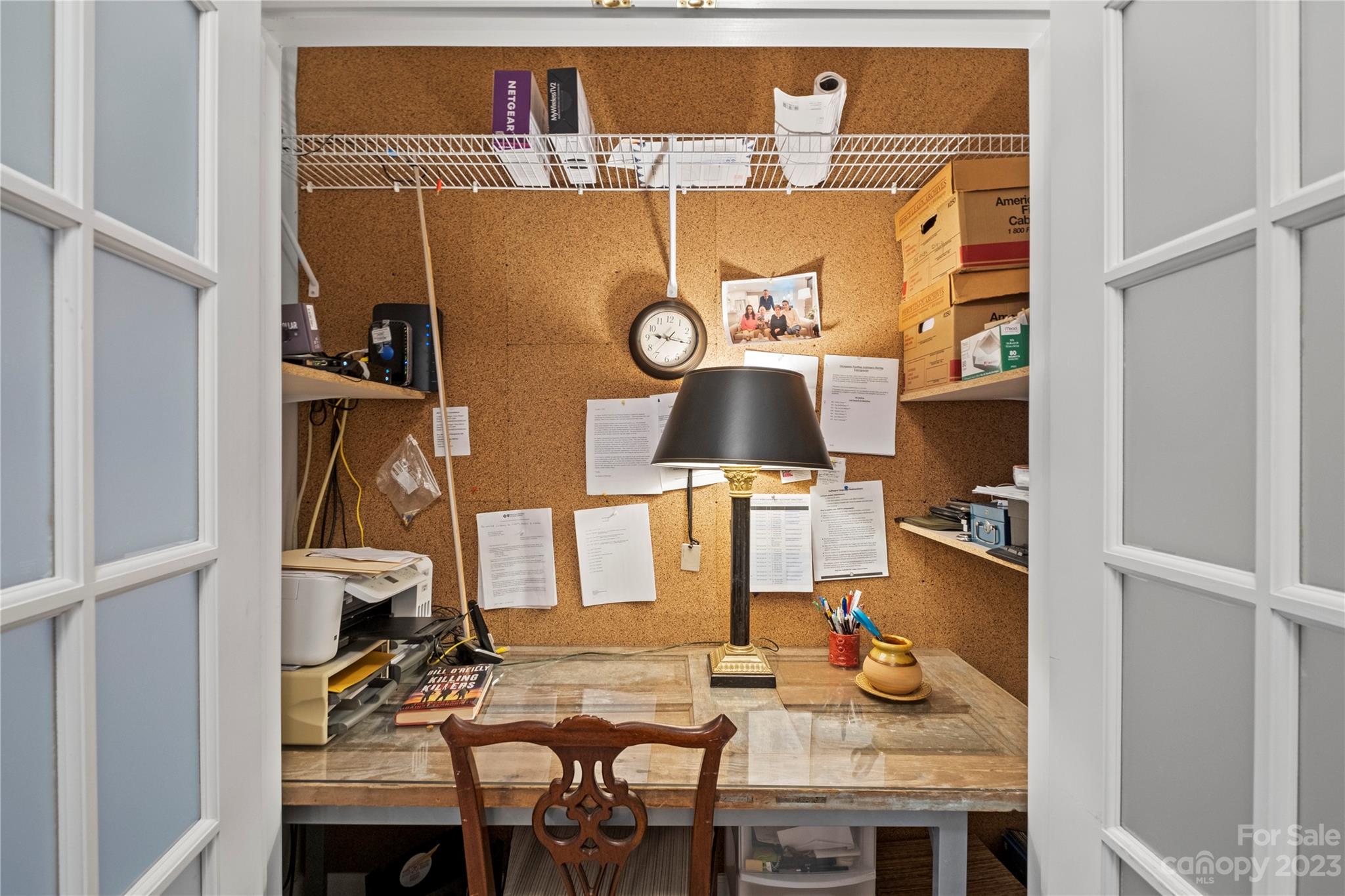 912 Cherokee Road Charlotte, NC 28207 - Photo 8 of 32 a view of dining room and wooden floor