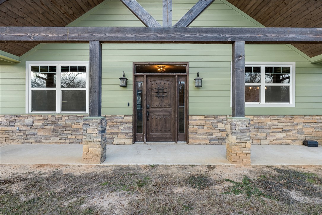 7440 Fm 39 Road South North Zulch, TX 77872 - Photo 2 of 50 a front view of a house