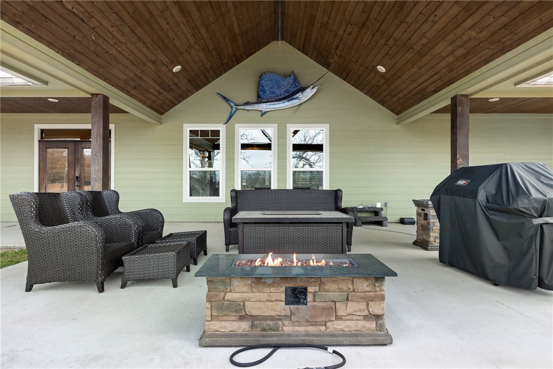 7440 Fm 39 Road South North Zulch, TX 77872 - Photo 38 of 50 a living room with furniture and a window
