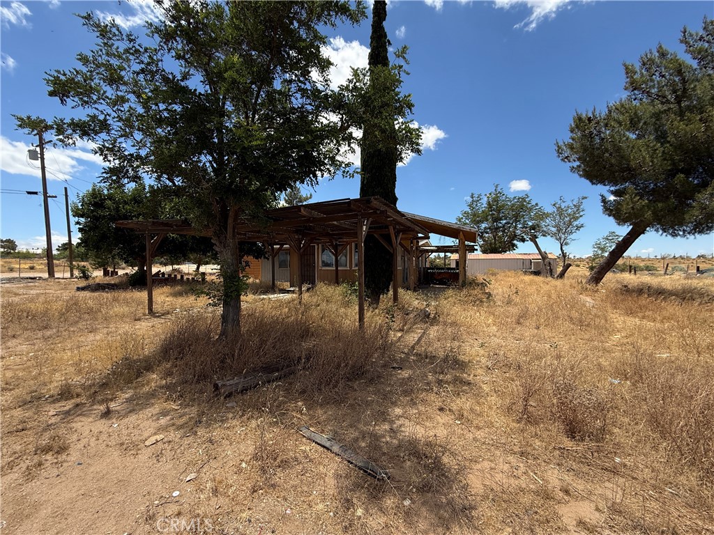 11744 Wagon Wheel Road Phelan, CA 92371 - Photo 13 of 26