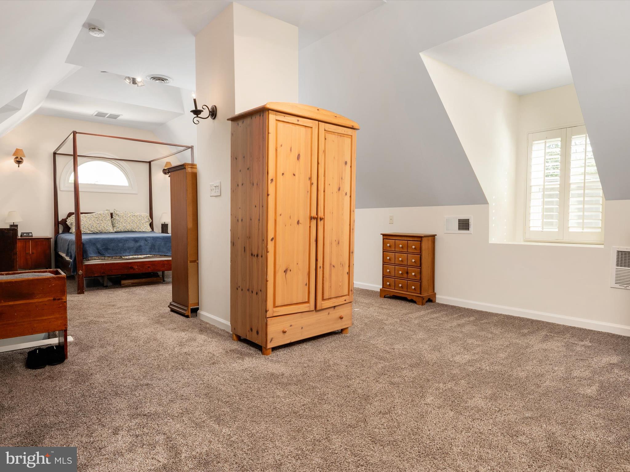 8426 Park Road Pasadena, MD 21122 - Photo 26 of 59 a view of a livingroom with furniture and staircase