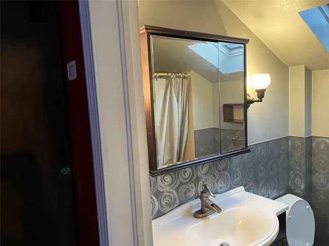 $2,300 | 504 Torrance Avenue, Vestal, NY 13850