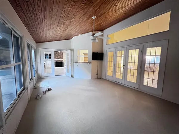 $5,000 | 2155 Dunmore Lane, Vero Beach, FL 32963