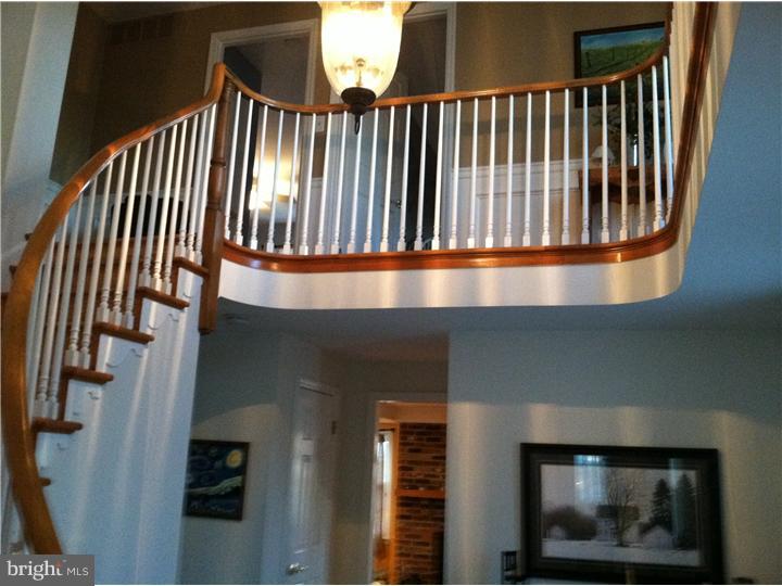 118 Courtland Road Cherry Hill, NJ 08034 - Photo 11 of 25 Foyer