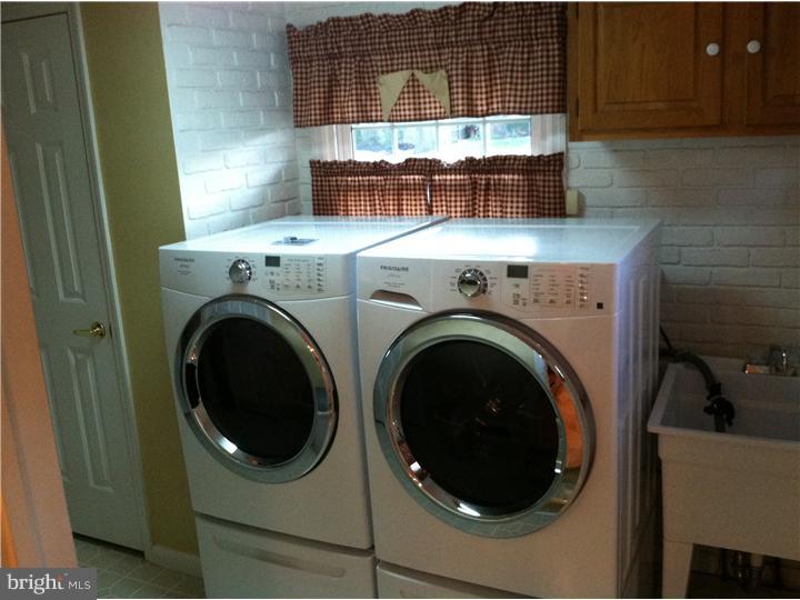 118 Courtland Road Cherry Hill, NJ 08034 - Photo 20 of 25 Laundry Room