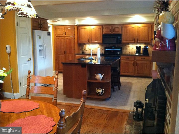 118 Courtland Road Cherry Hill, NJ 08034 - Photo 5 of 25 Kitchen