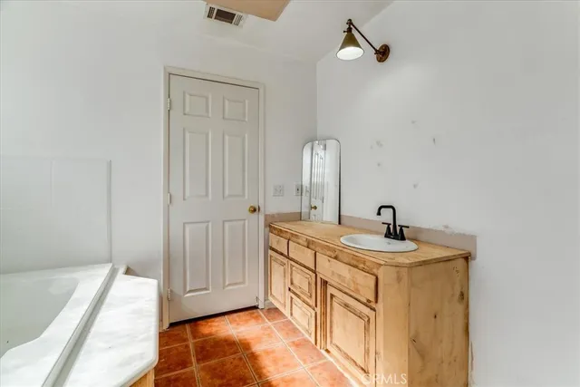 $685,000 | 46 Lone Oak Way, Templeton, CA 93465