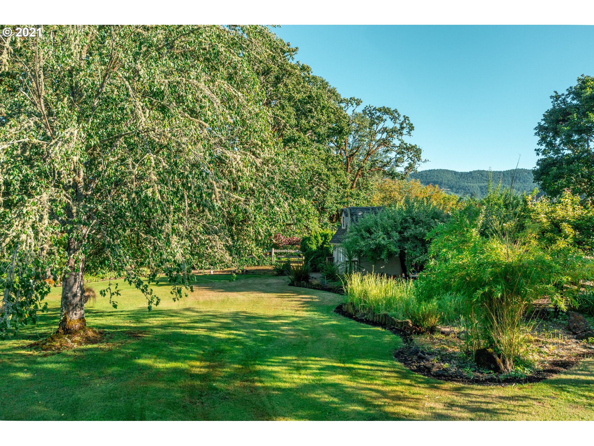4590 Mill Creek Road Dallas, OR 97338 - Photo 5 of 32 Gallery Image 5