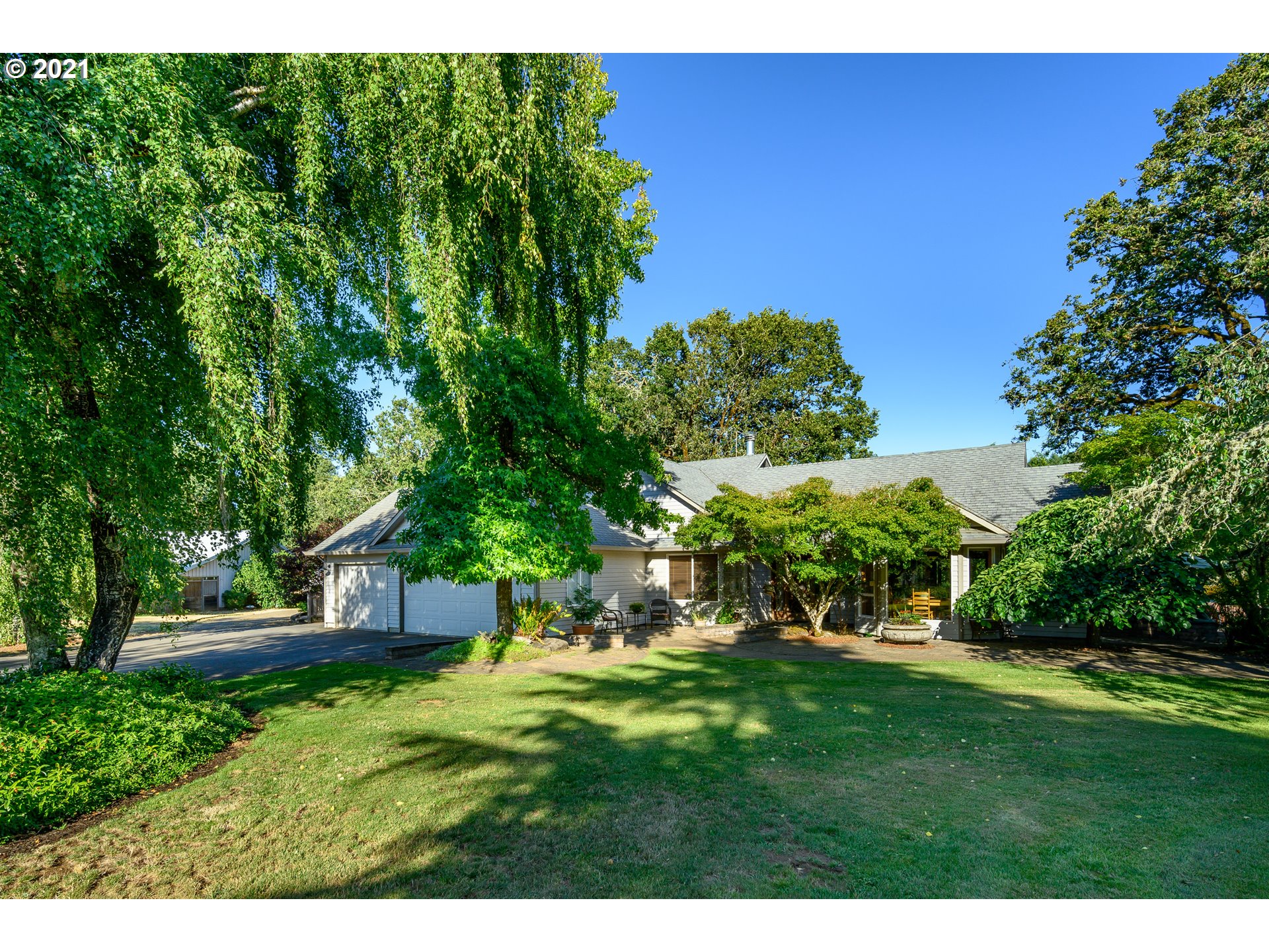 4590 Mill Creek Road Dallas, OR 97338 - Photo 6 of 32 Gallery Image 6