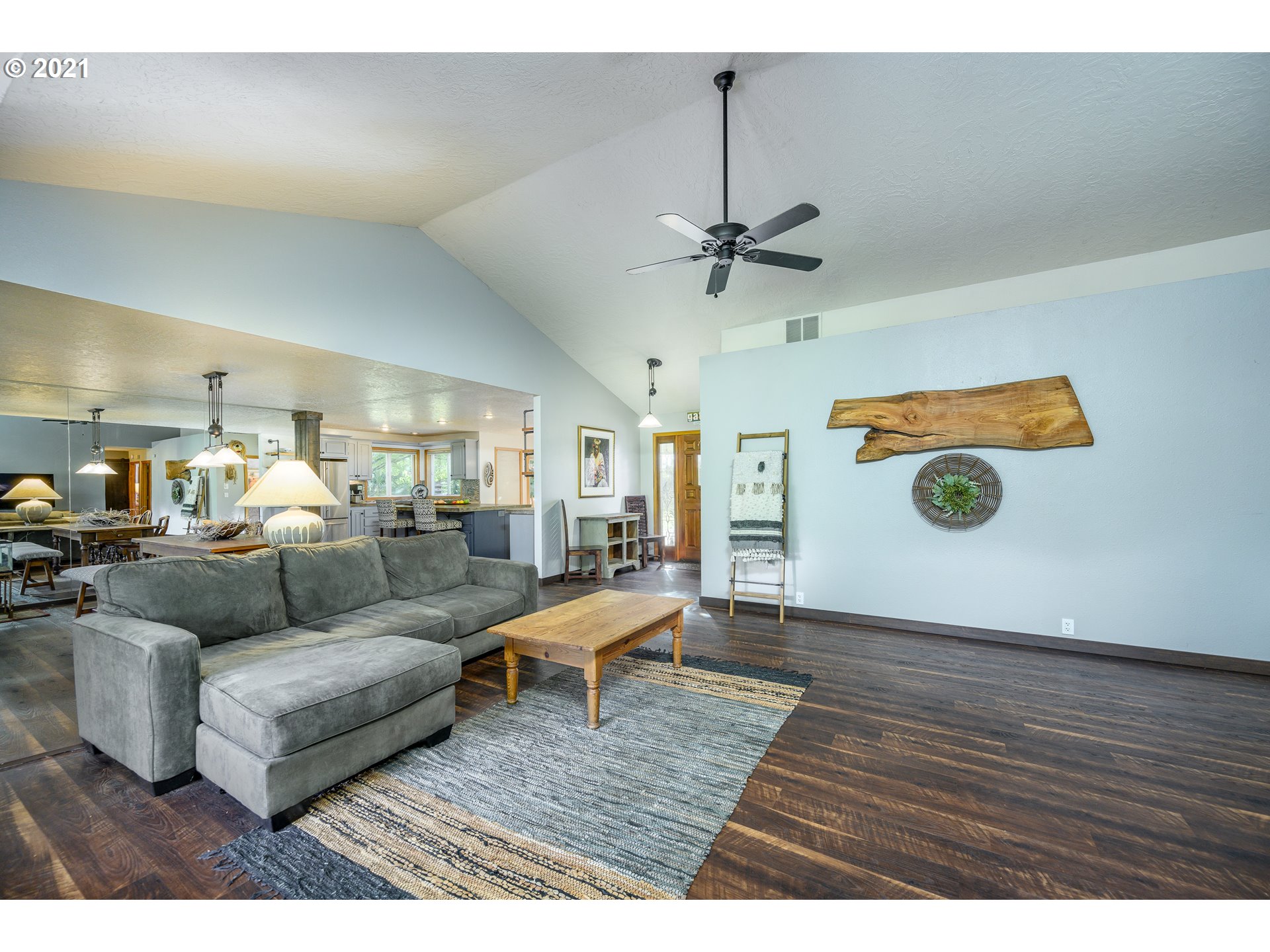 4590 Mill Creek Road Dallas, OR 97338 - Photo 10 of 32 Gallery Image 10
