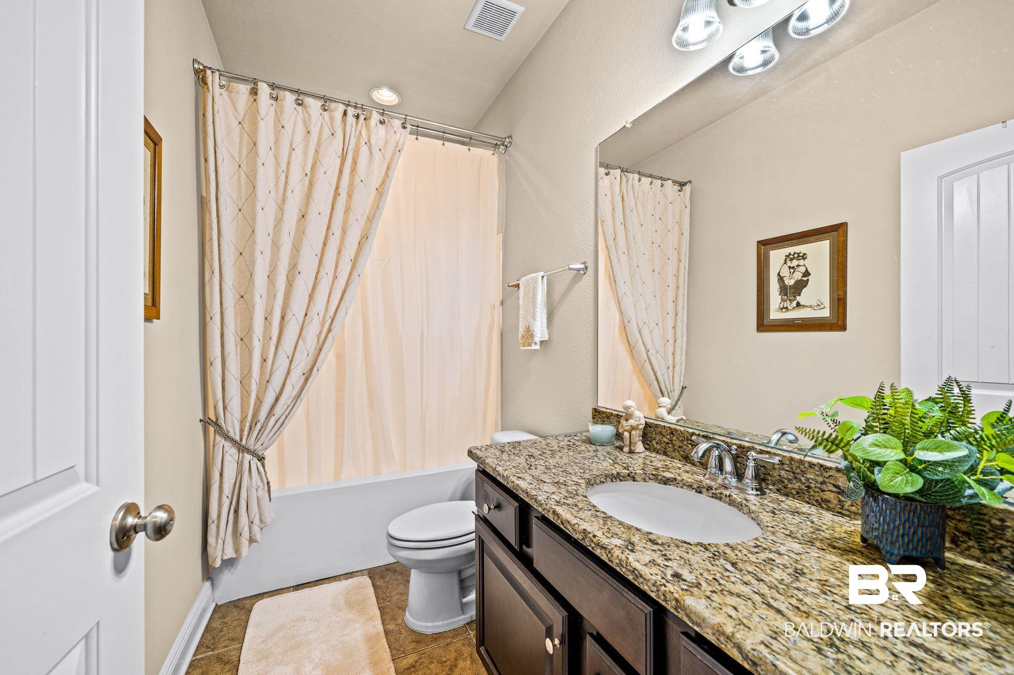 23421 Dundee Circle Foley, AL 36535 - Photo 12 of 37