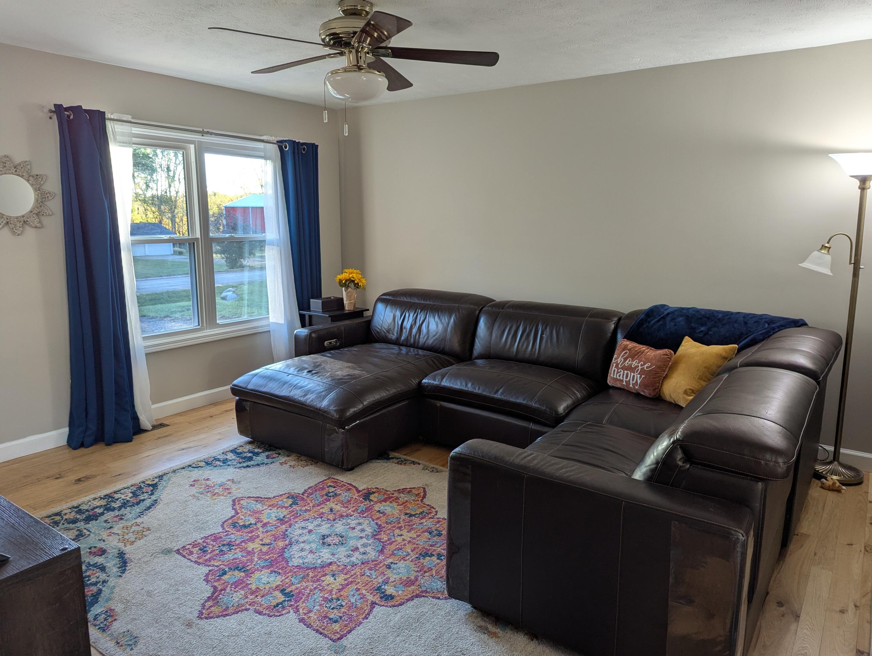 10033 Nimphie Road Fenton, MI 48430 - Photo 9 of 50 nimphie living room view 6