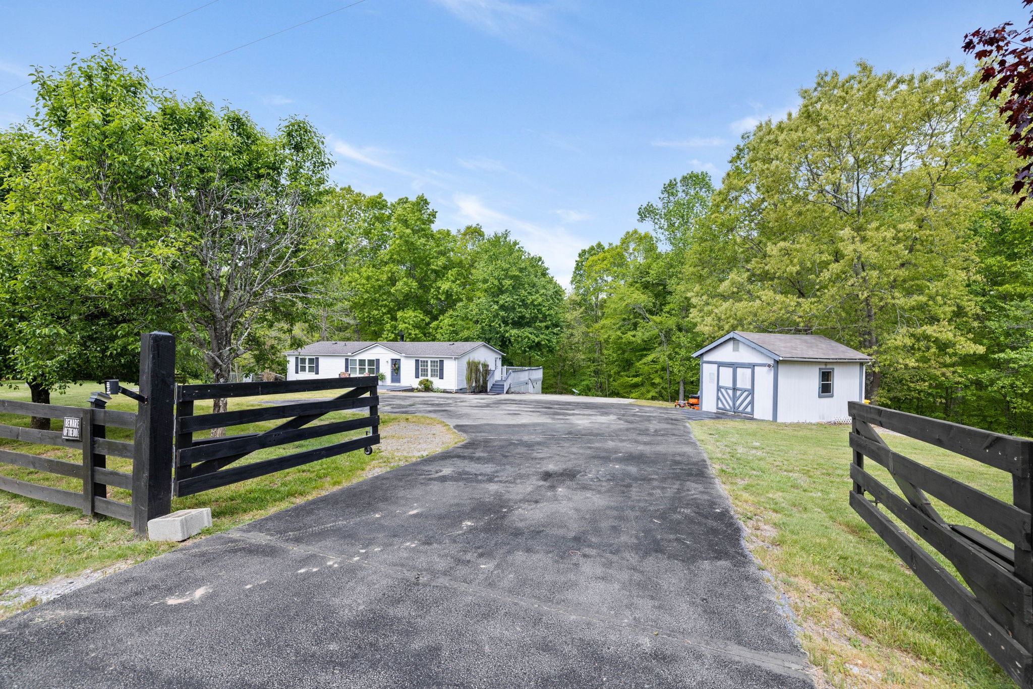7815 Daugherty-Capley Road Bon Aqua, TN 37025 - Photo 6 of 59 Gallery Image 6