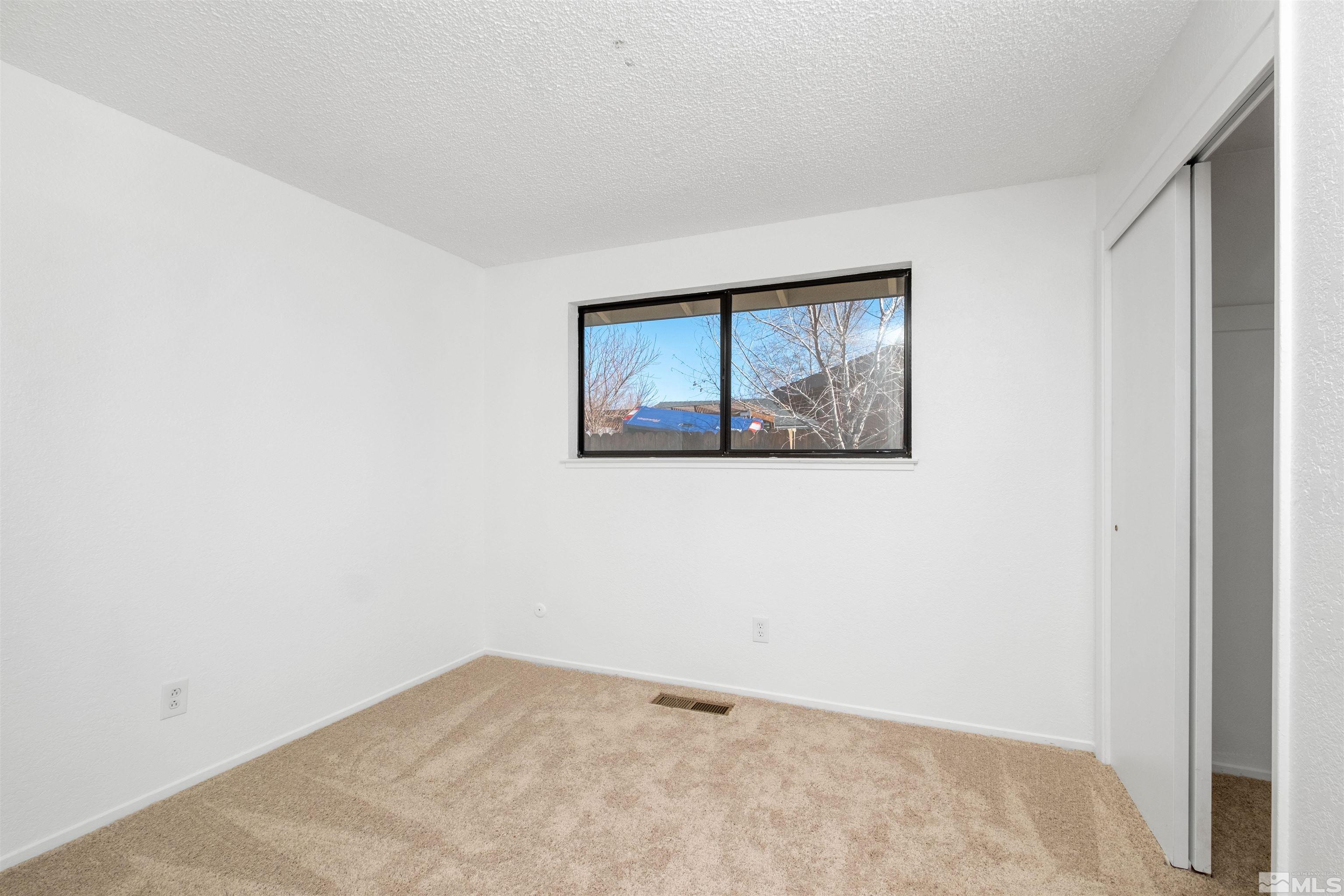 211 West Applegate Way Carson City, NV 89706 - Photo 11 of 24 Photo 11
