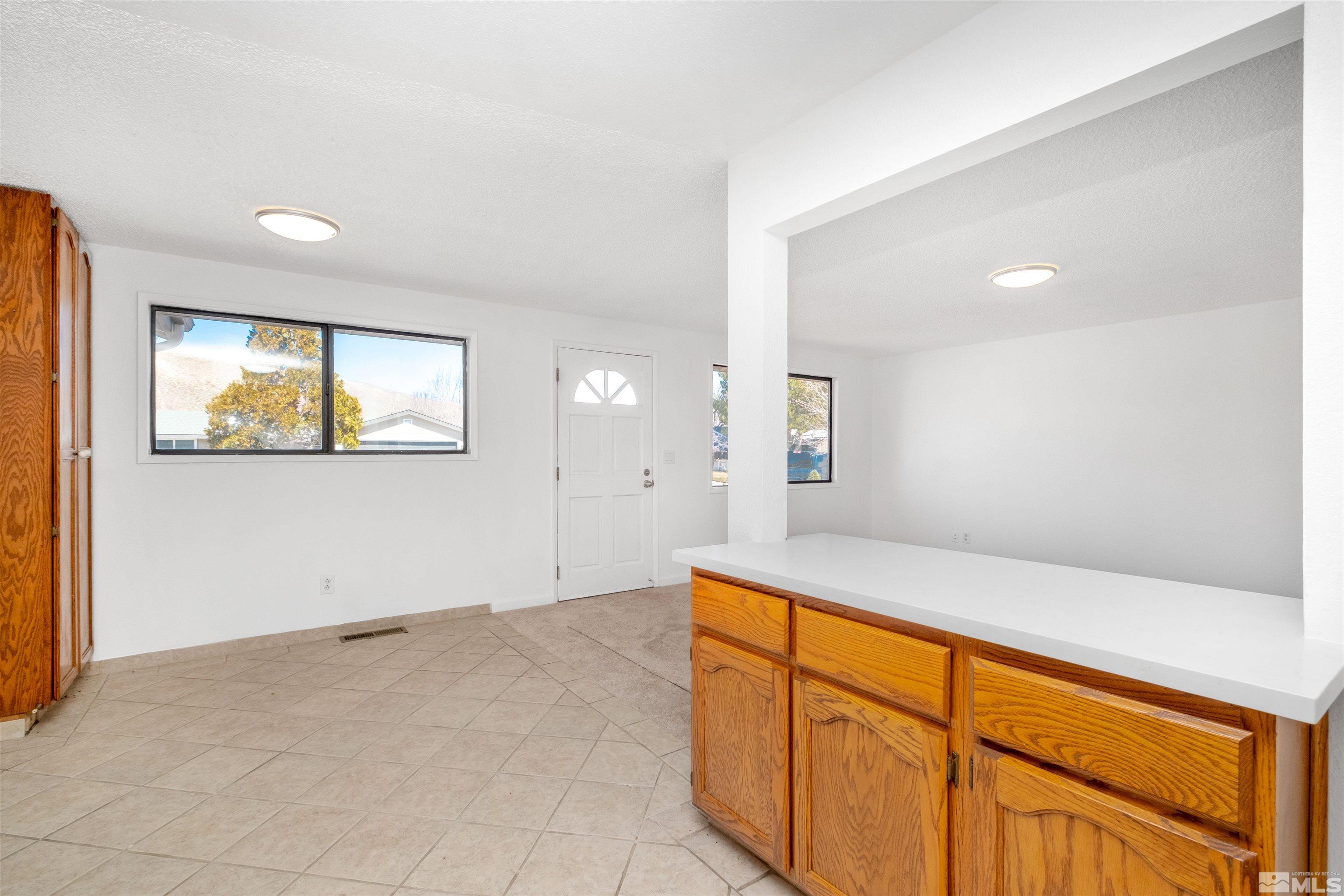 211 West Applegate Way Carson City, NV 89706 - Photo 7 of 24 Photo 7