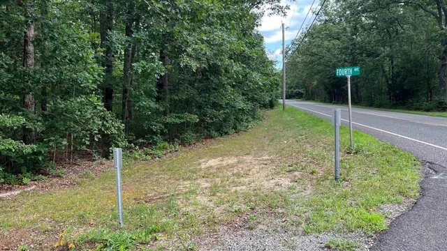 $100,000 | 165 4th Avenue, Estell Manor, NJ 08319