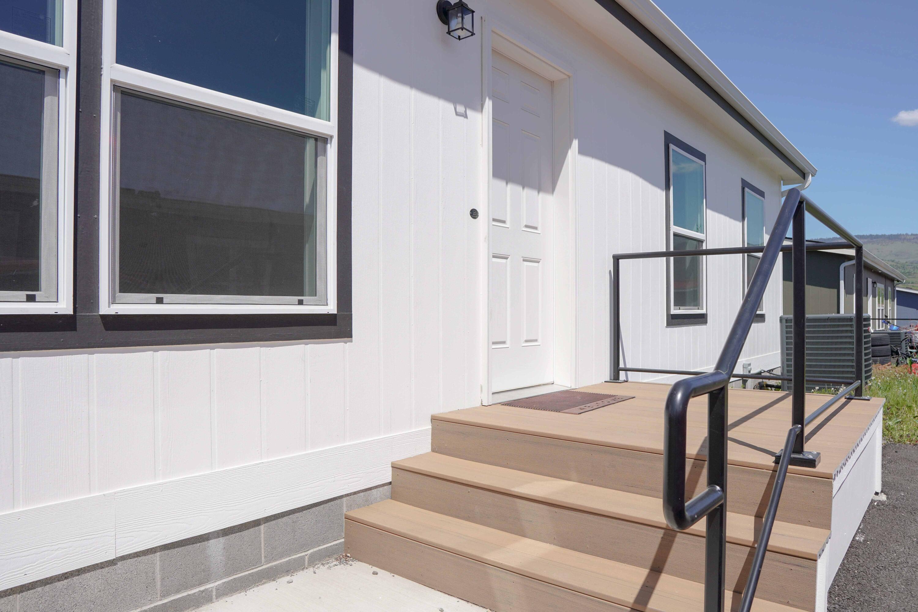 460 Arnos Road, Unit 47 Talent, OR 97540 - Photo 4 of 15 04