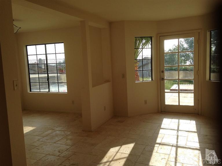 876 Congressional Road Simi Valley, CA 93065 - Photo 5 of 19 an empty room with windows