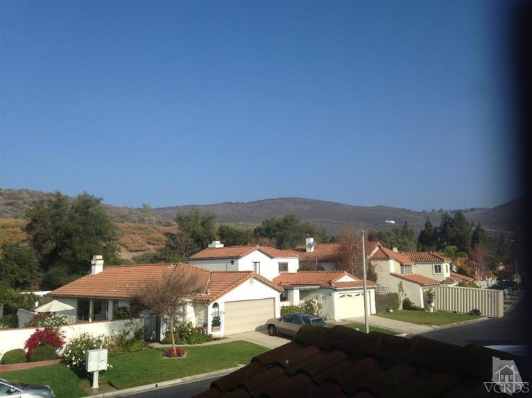 876 Congressional Road Simi Valley, CA 93065 - Photo 9 of 19 a view of a town with residential houses