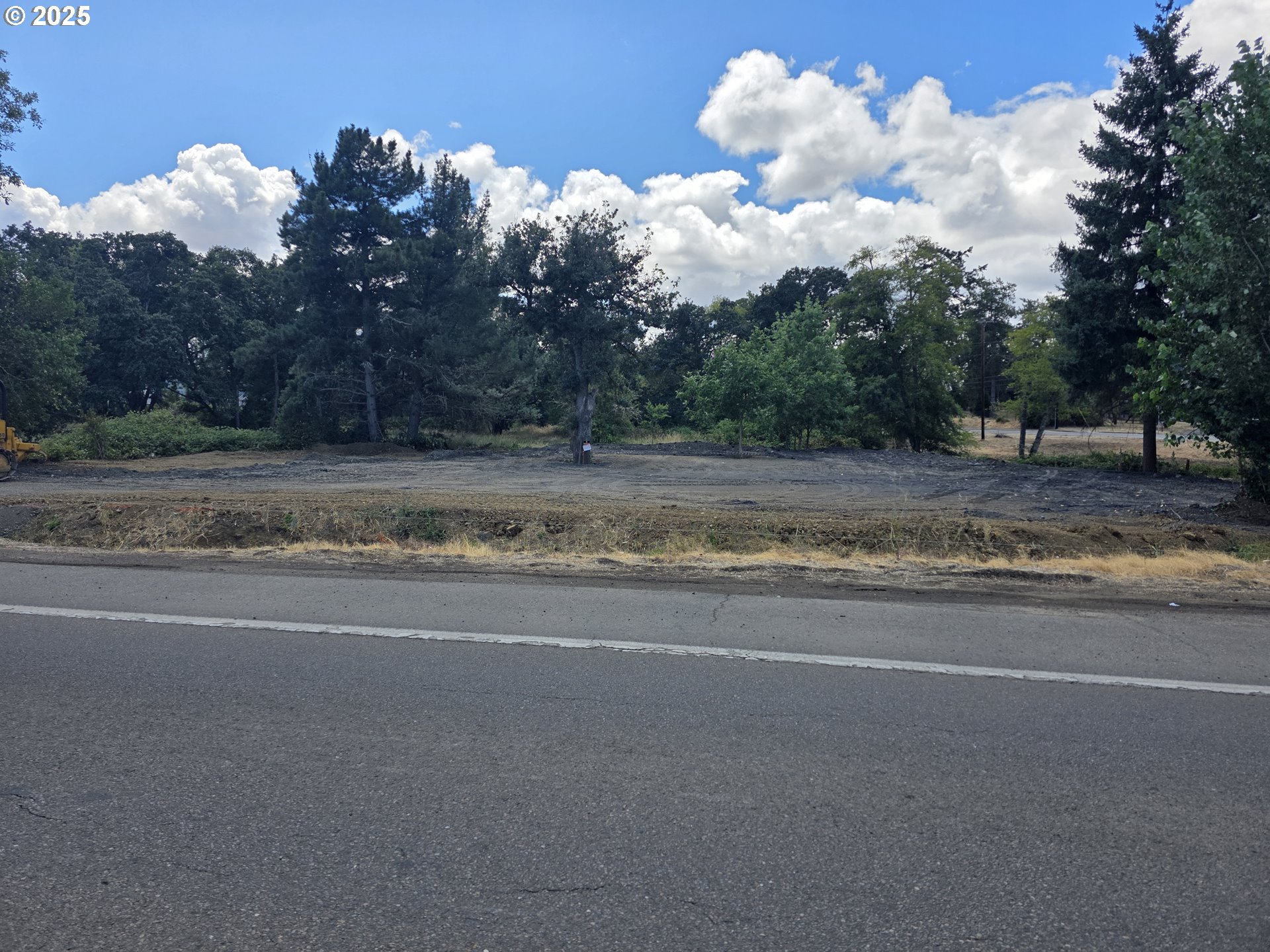 751 East Happy Valley Road Roseburg, OR 97471 - Photo 3 of 4