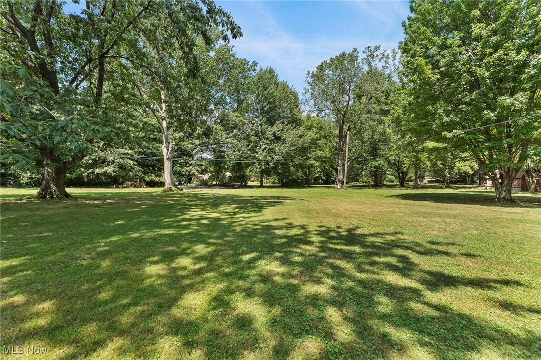 5687 Falkirk Road Lyndhurst, OH 44124 - Photo 6 of 43 Gallery Image 6