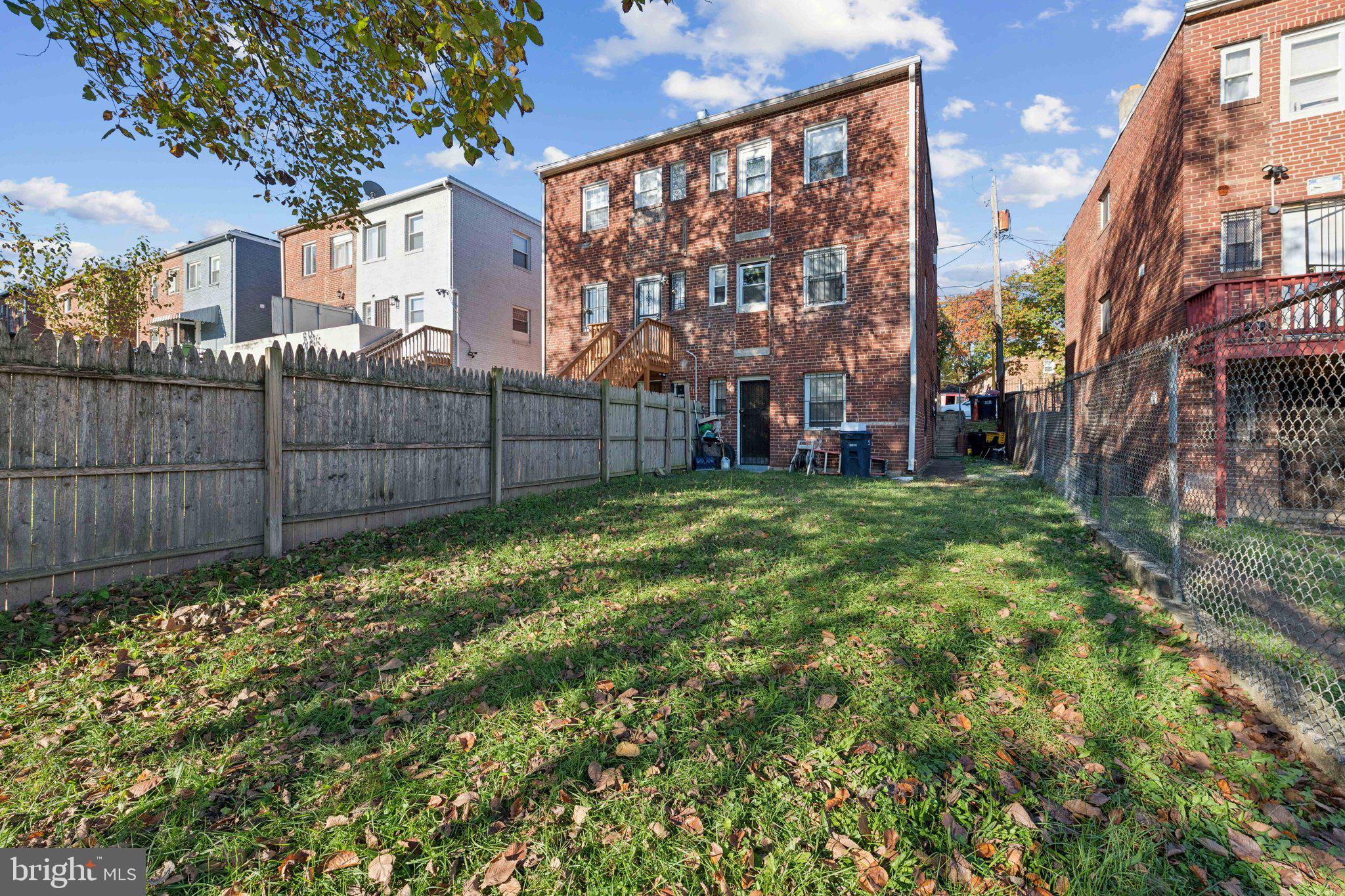 339 54th Street Northeast Washington, DC 20019 - Photo 3 of 25