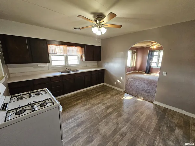 $93,500 | 233 N Us Hwy 45, Cisne, IL 62823