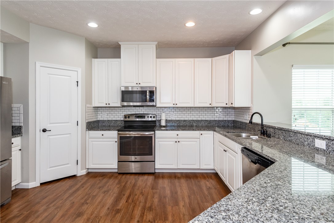 2838 Ridge View Court Xenia, OH 45385 - Photo 15 of 66
