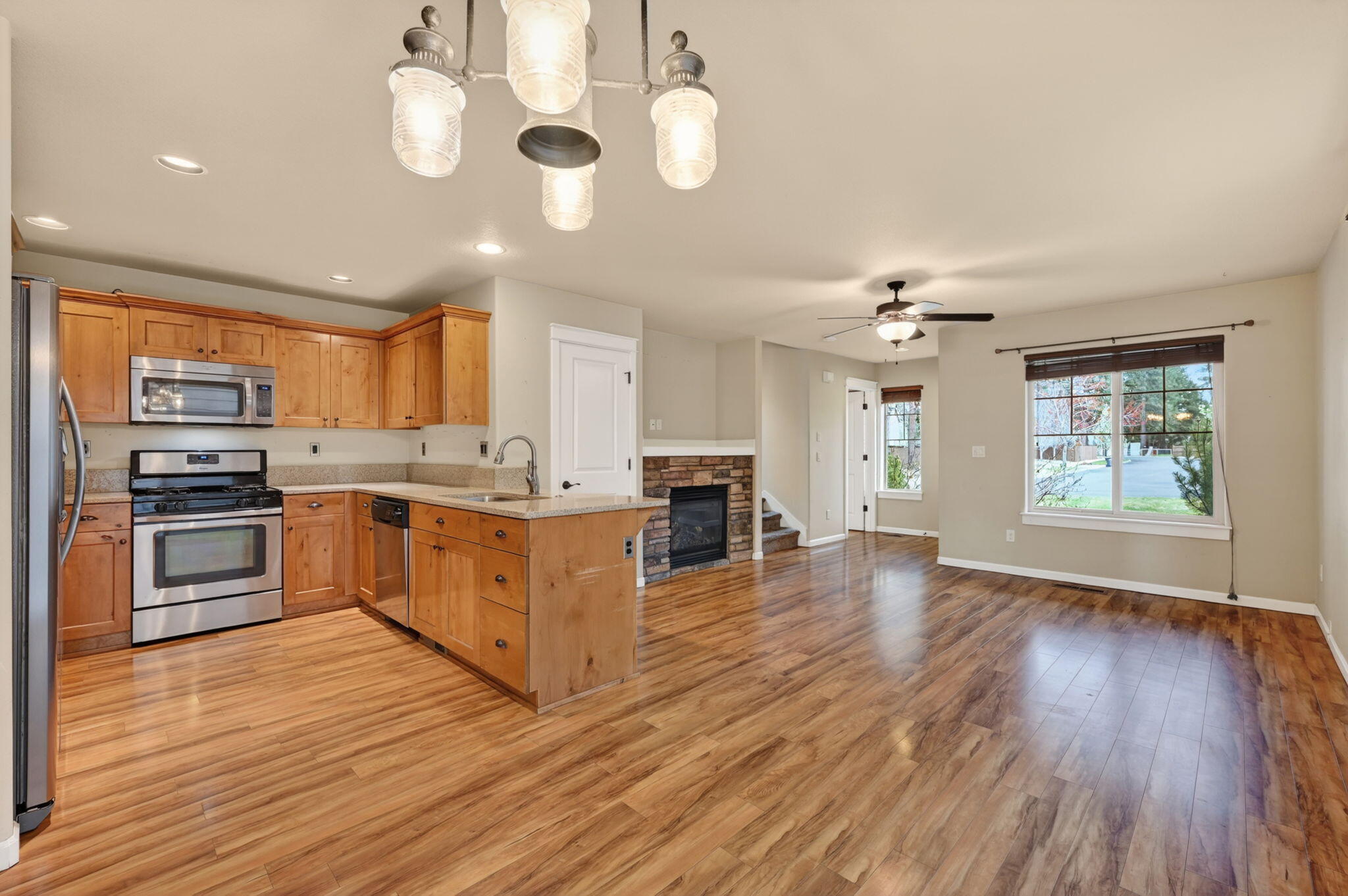 20252 Badger Road Bend, OR 97702 - Photo 12 of 36 20252-Badger-Rd-Bend-OR-97702-130