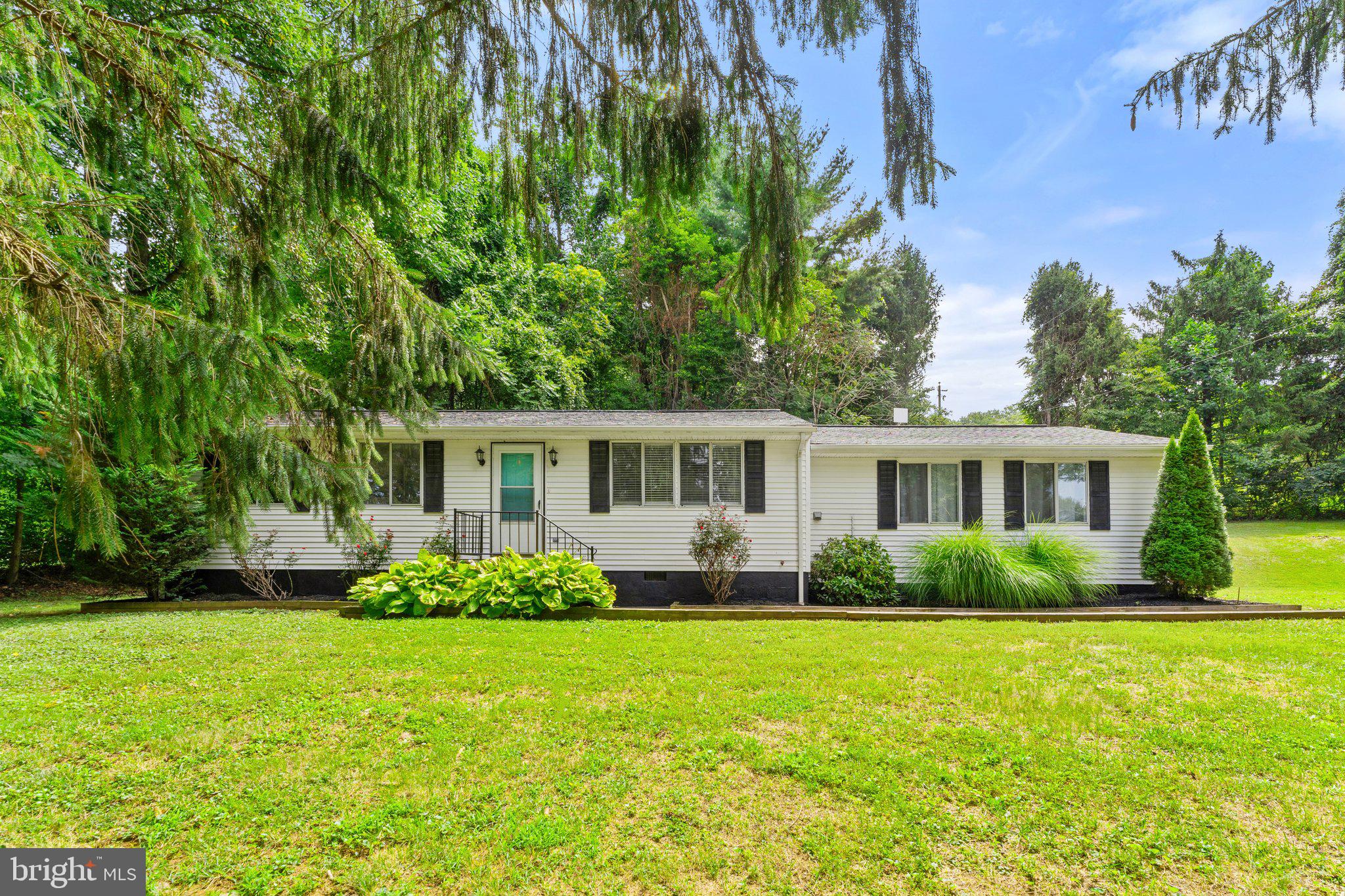 9727 Crest Hill Road Marshall, VA 20115 - Photo 1 of 30 Gallery Image 1