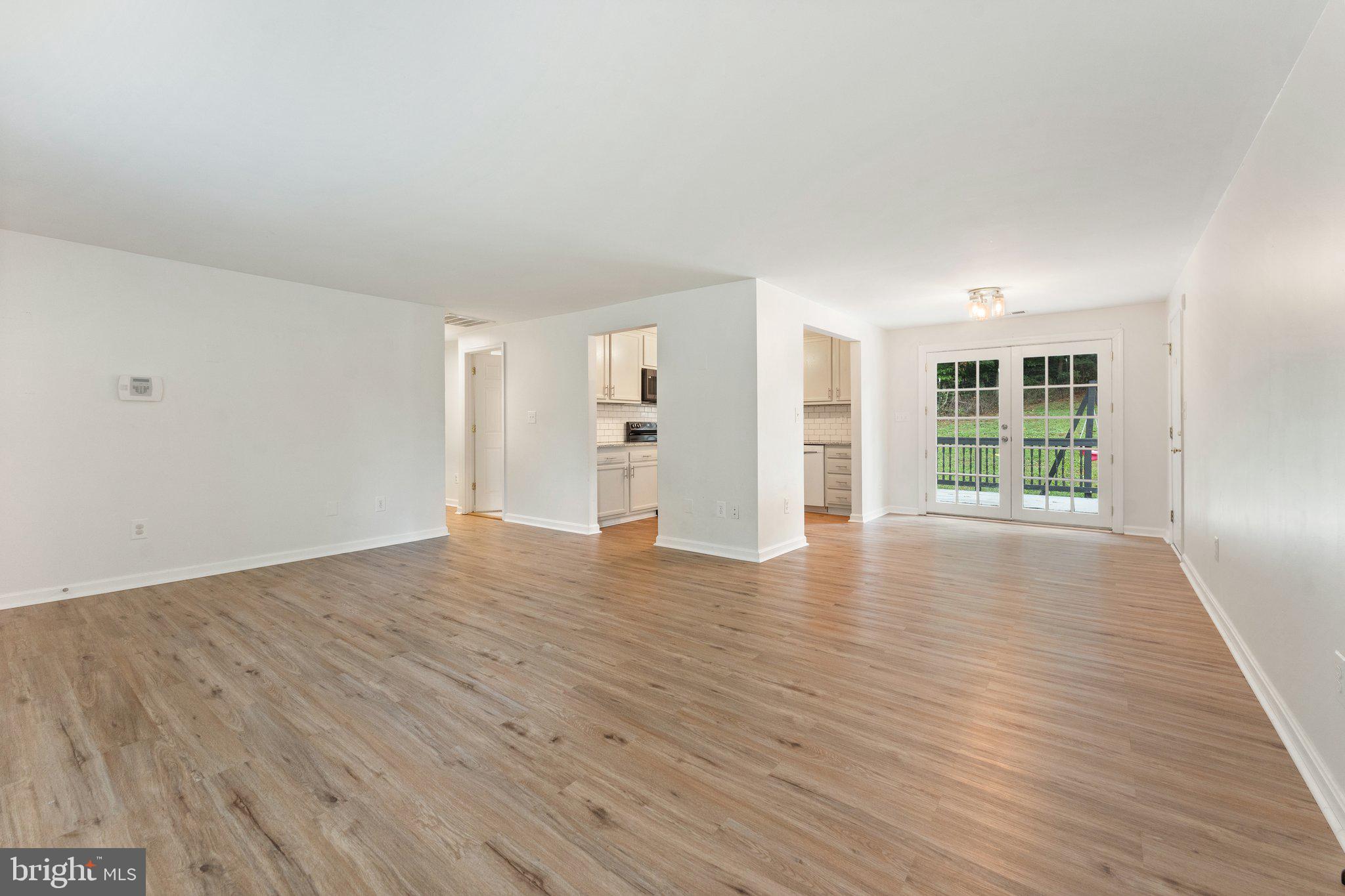 9727 Crest Hill Road Marshall, VA 20115 - Photo 6 of 30 Gallery Image 6