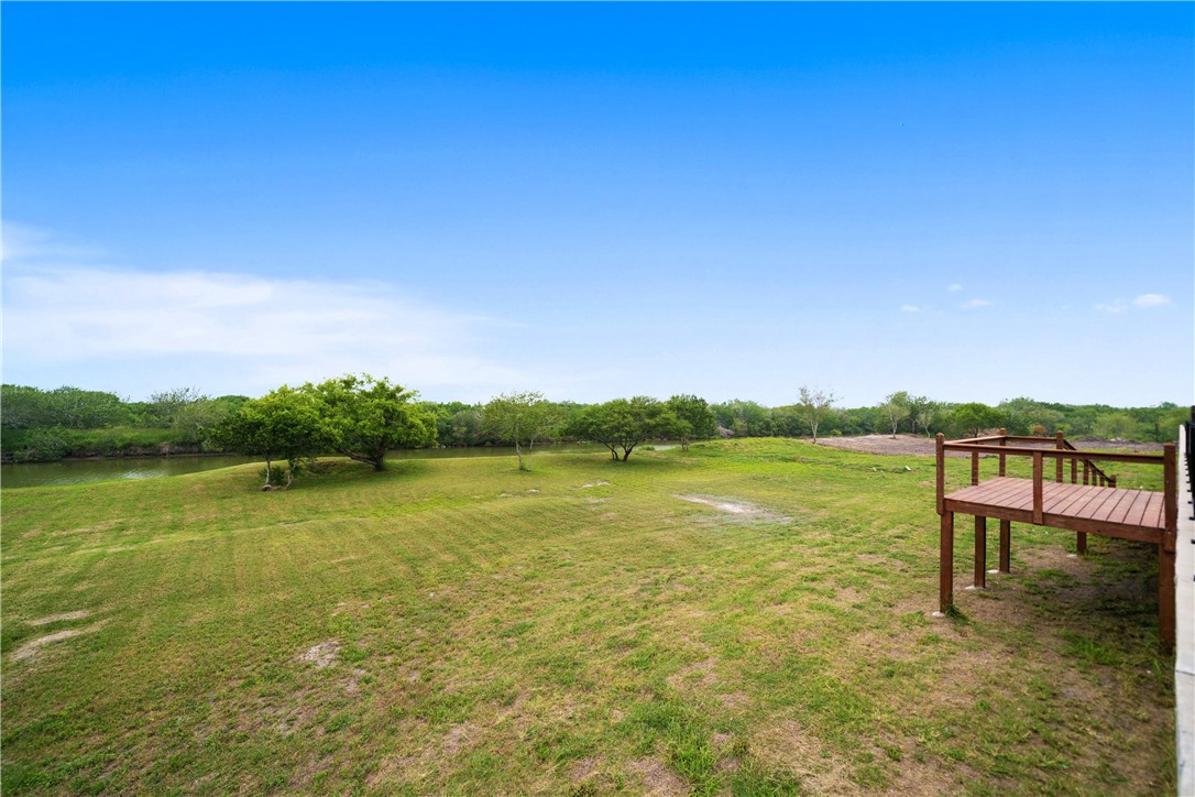 4041 Ranch Lake Drive Corpus Christi, TX 78413 - Photo 38 of 40