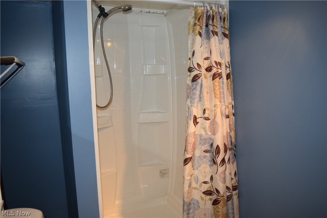 5614 Biddulph Road Cleveland, OH 44144 - Photo 18 of 21 Gallery Image 18