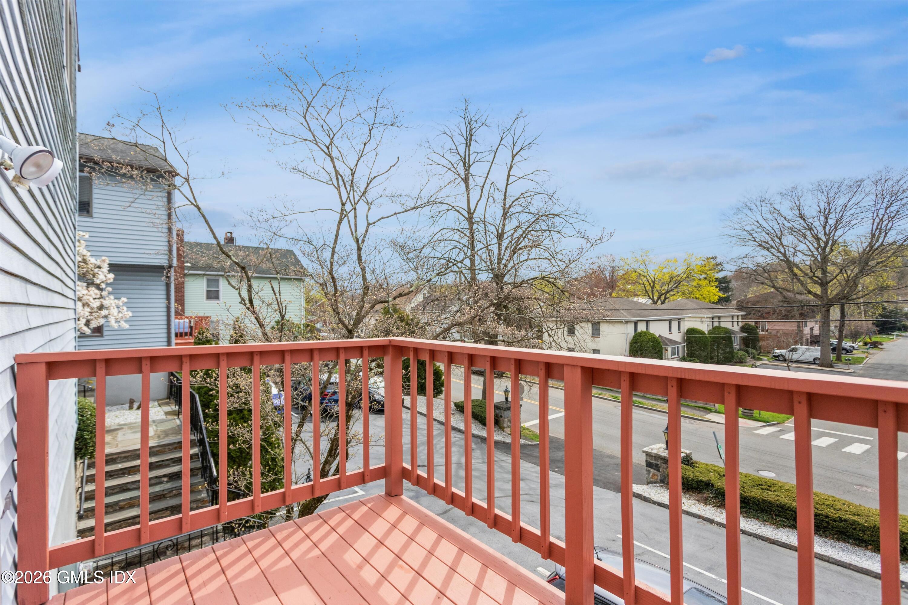 81 Pemberwick Road, Unit A Greenwich, CT 06831 - Photo 17 of 19 Relaxin Deck