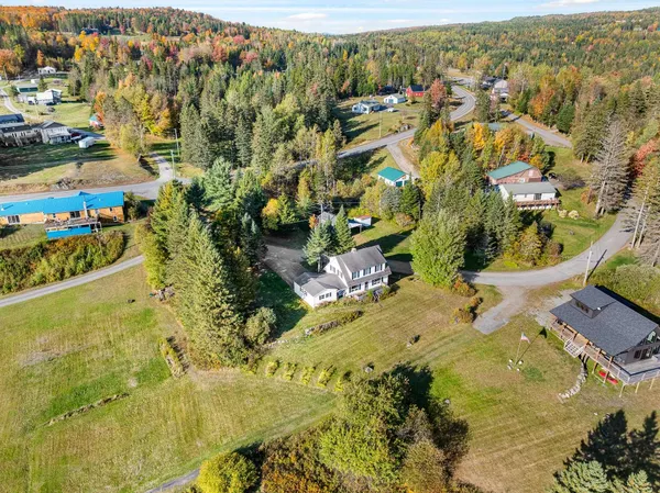 $499,000 | 12 Lake Francis Drive, Pittsburg, NH 03592