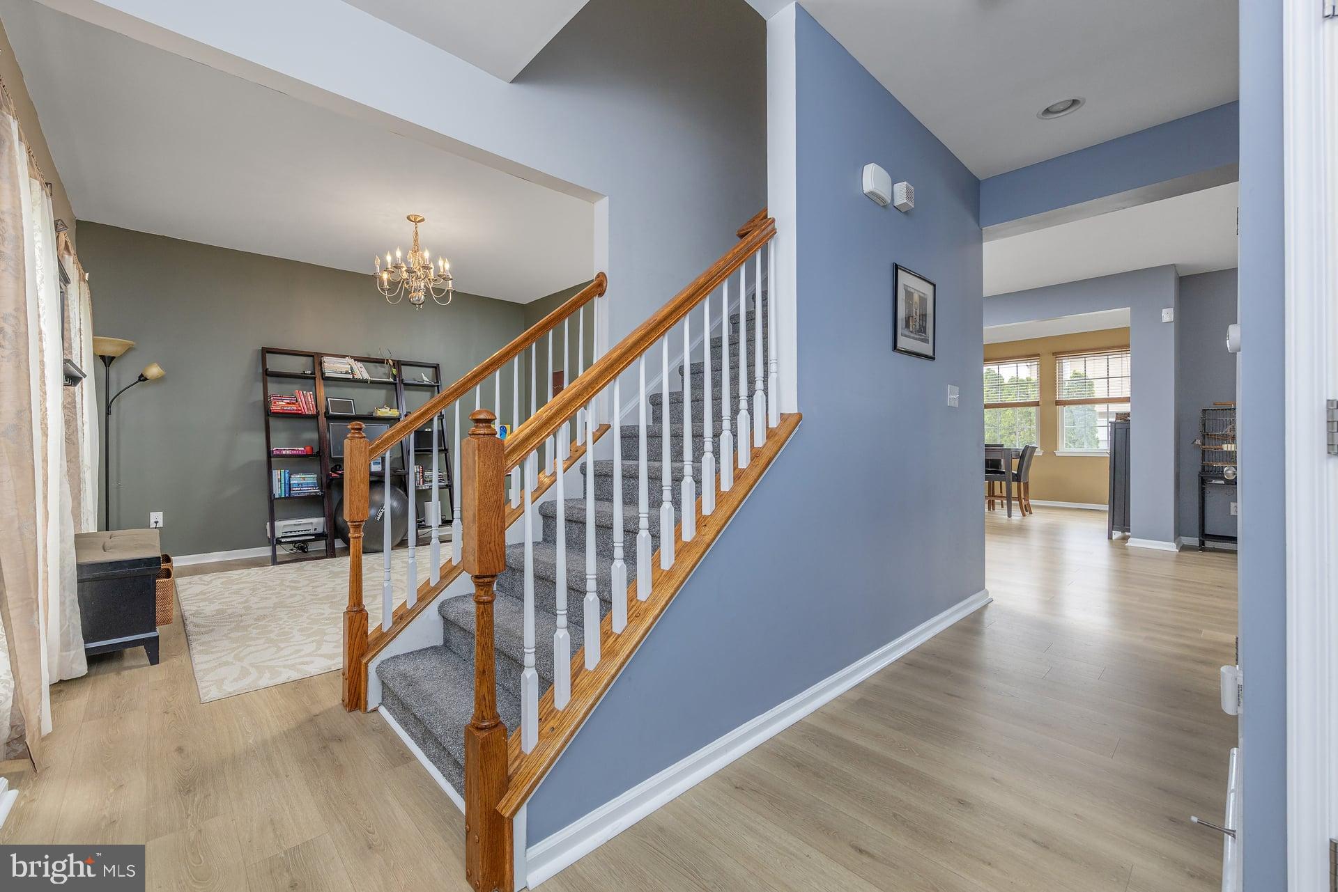 141 Windsor Way Mount Royal, NJ 08061 - Photo 2 of 24