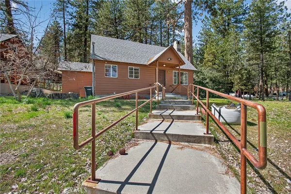 $398,000 | 5806 Victorville Street, Wrightwood, CA 92397