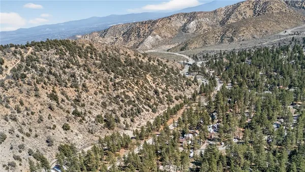 $398,000 | 5806 Victorville Street, Wrightwood, CA 92397