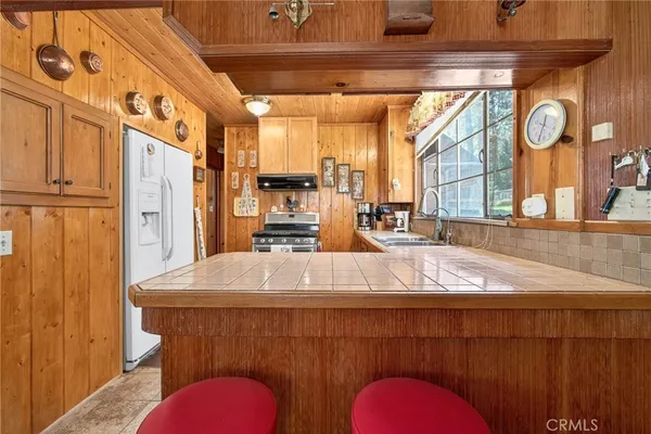 $398,000 | 5806 Victorville Street, Wrightwood, CA 92397