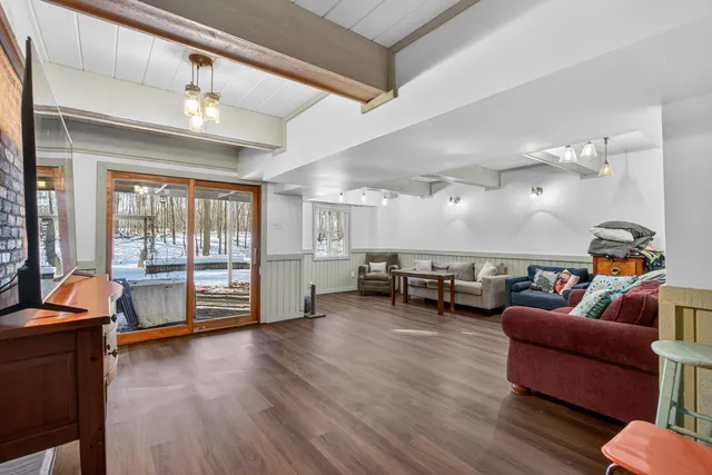 $329,900 | 340 Wood Hills Drive, Concord, MI 49237