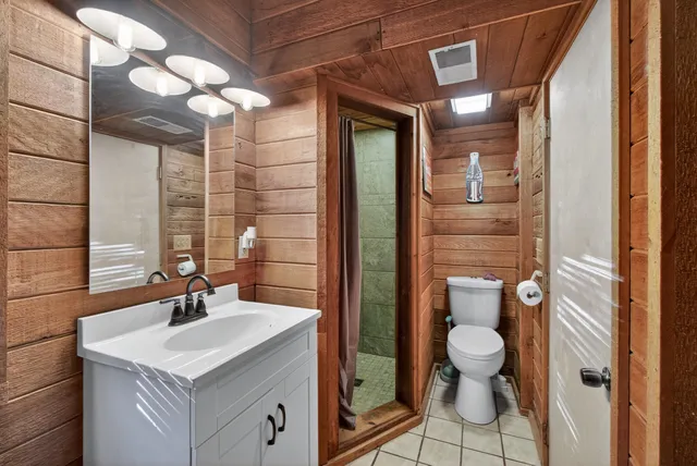 $329,900 | 340 Wood Hills Drive, Concord, MI 49237