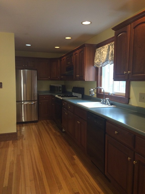 69-71 Cottage Park Road Winthrop, MA 02152 - Photo 6 of 13 Gallery Image 6