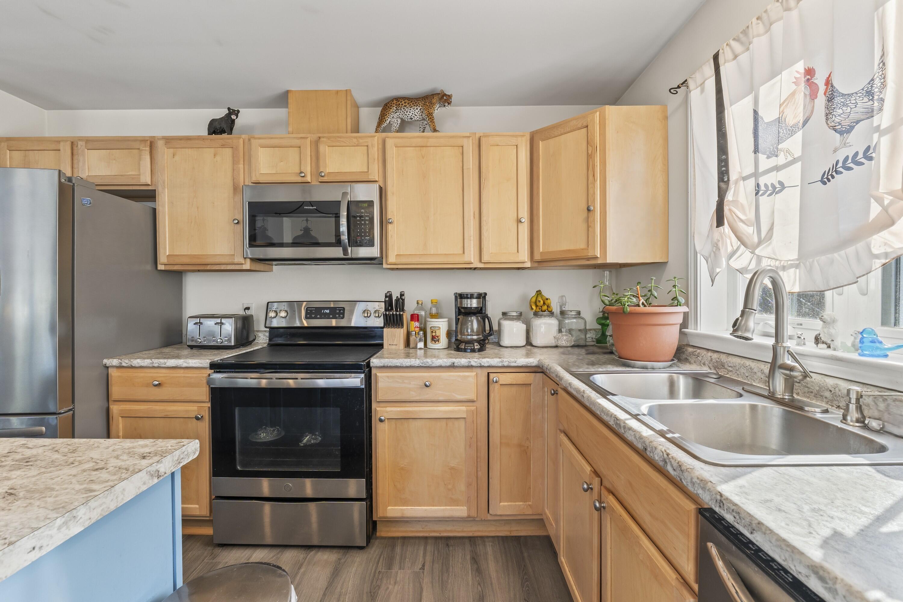 944 North Road Parsonsfield, ME 04047 - Photo 9 of 56 Kitchen