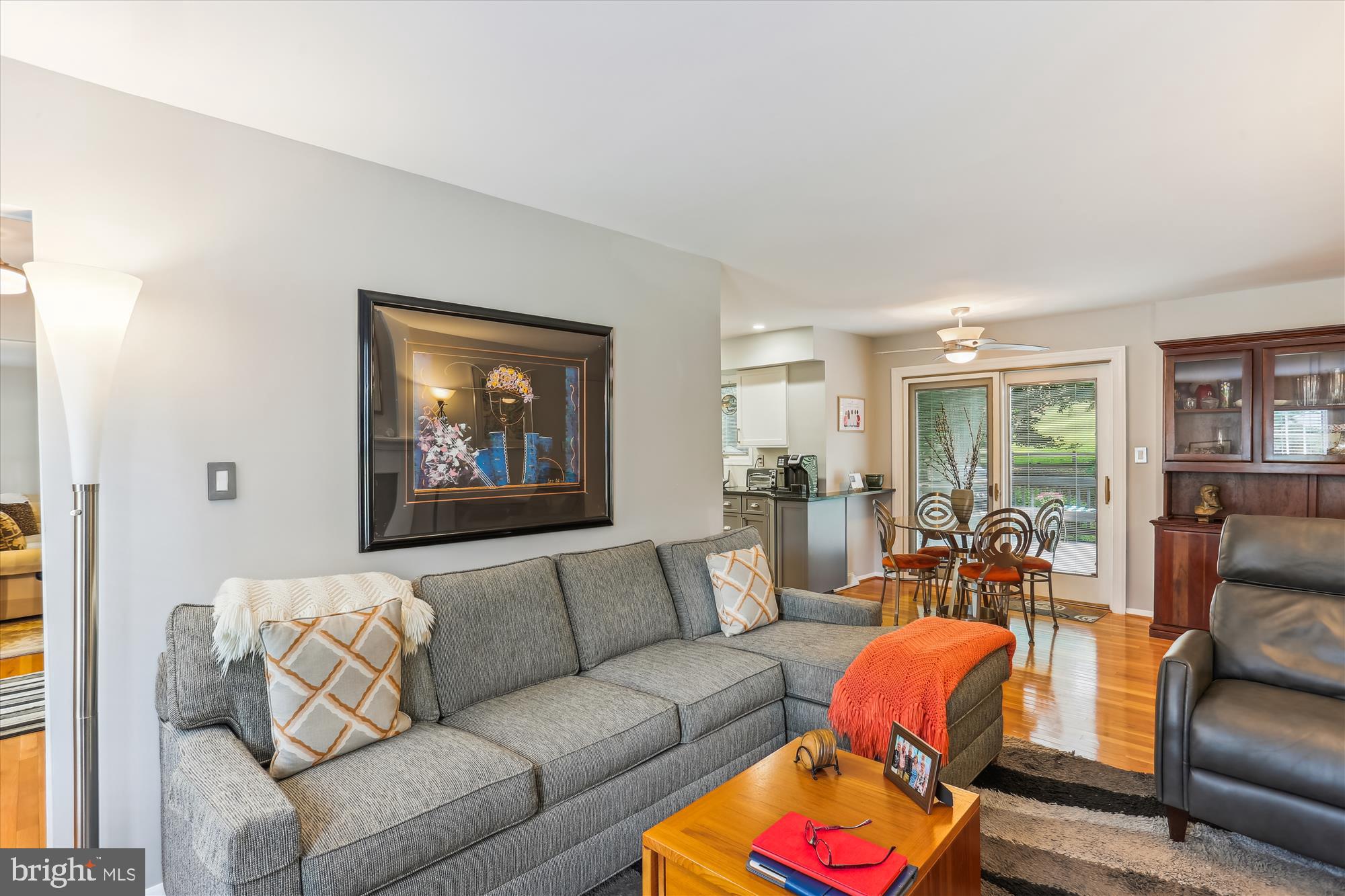 14201 Piccadilly Road Silver Spring, MD 20906 - Photo 7 of 29 Family Room