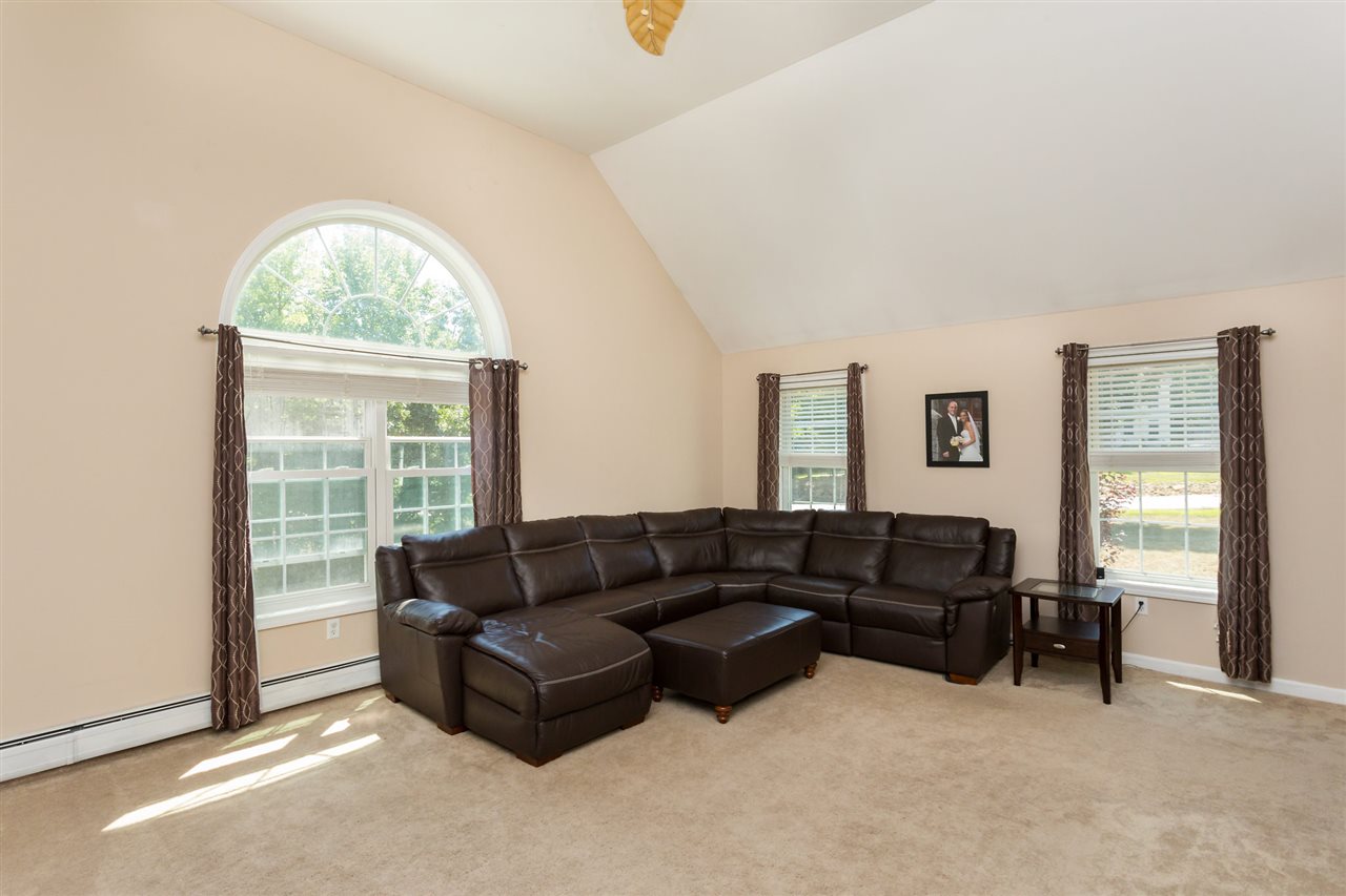 156 Winkley Farm Lane Rochester, NH 03867 - Photo 8 of 40